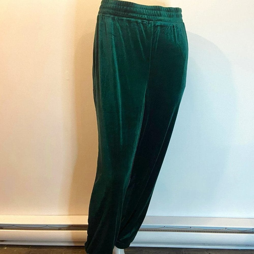 Rich Emerald Green Velvety-Velour Joggers